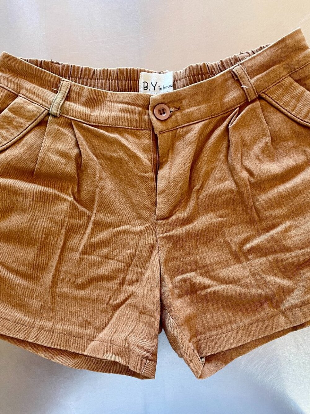 Khaki stretchy shorts sm/xs